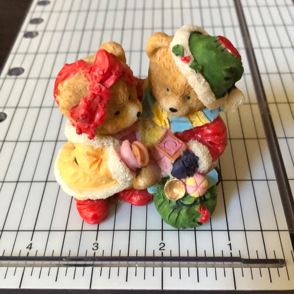 CWI Holiday Bears Figurine, Vintage, 1980’s - Picture 4 of 5